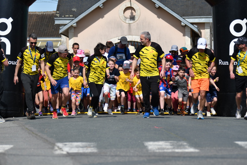 Courses enfants Tournée de Vineuil 2024 © S. Georget (8).JPG
