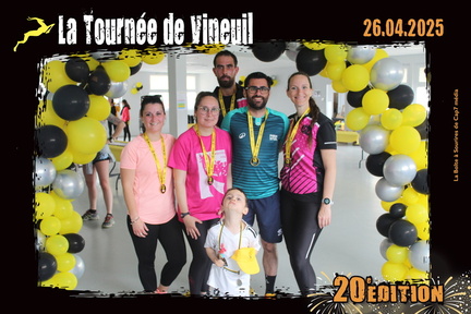 26 04 25  21 09 59 Composition