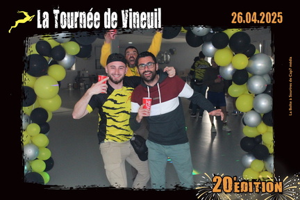 27 04 25  02 42 23 Composition